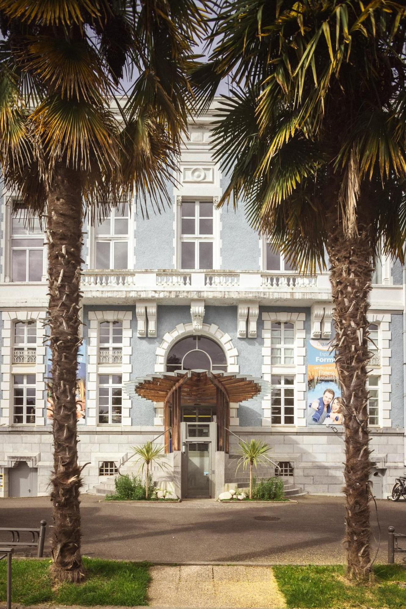Le Clos Du 5 - Appart Hotel Bagneres Exterior foto