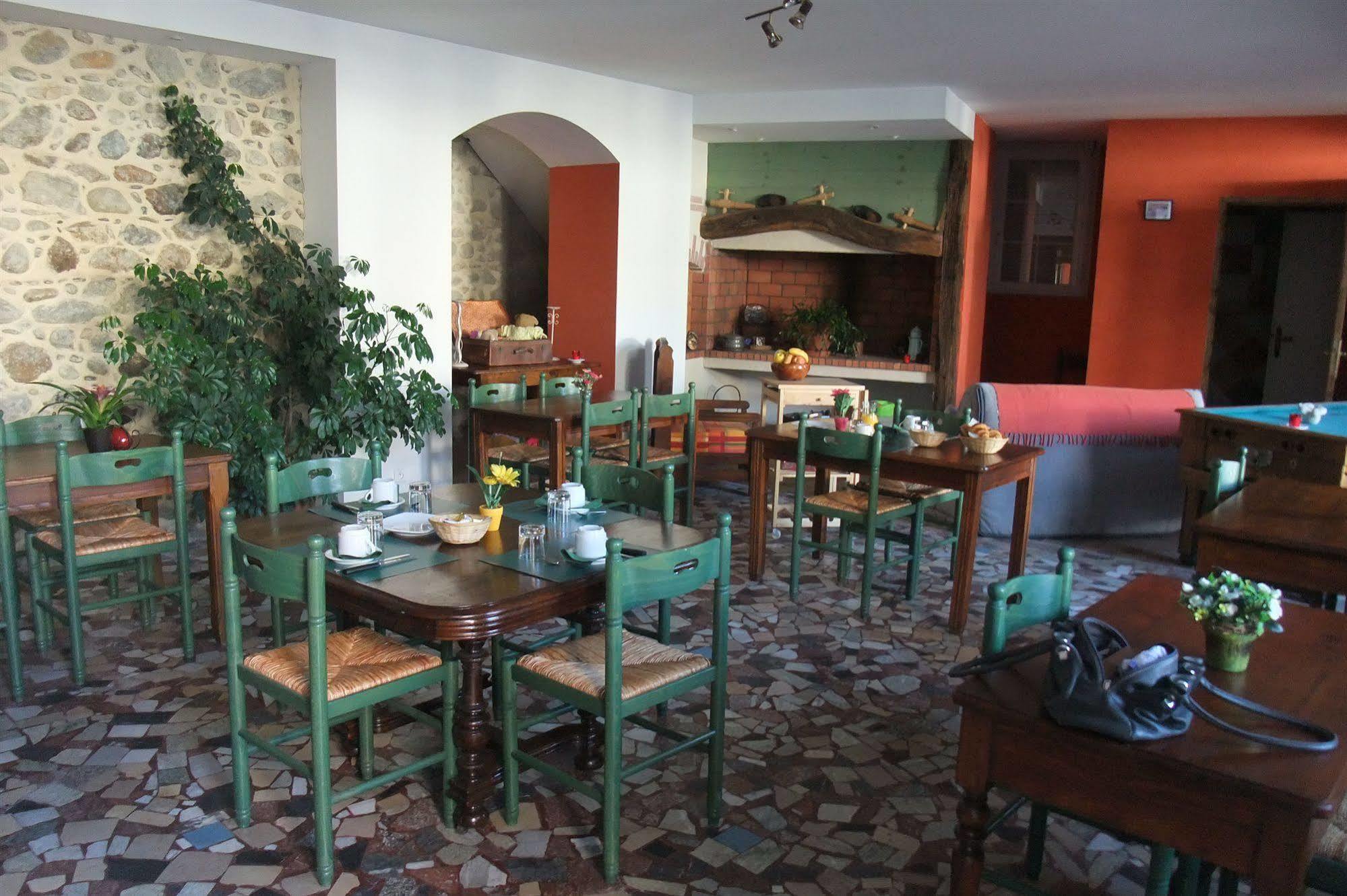 Le Clos Du 5 - Appart Hotel Bagneres Exterior foto